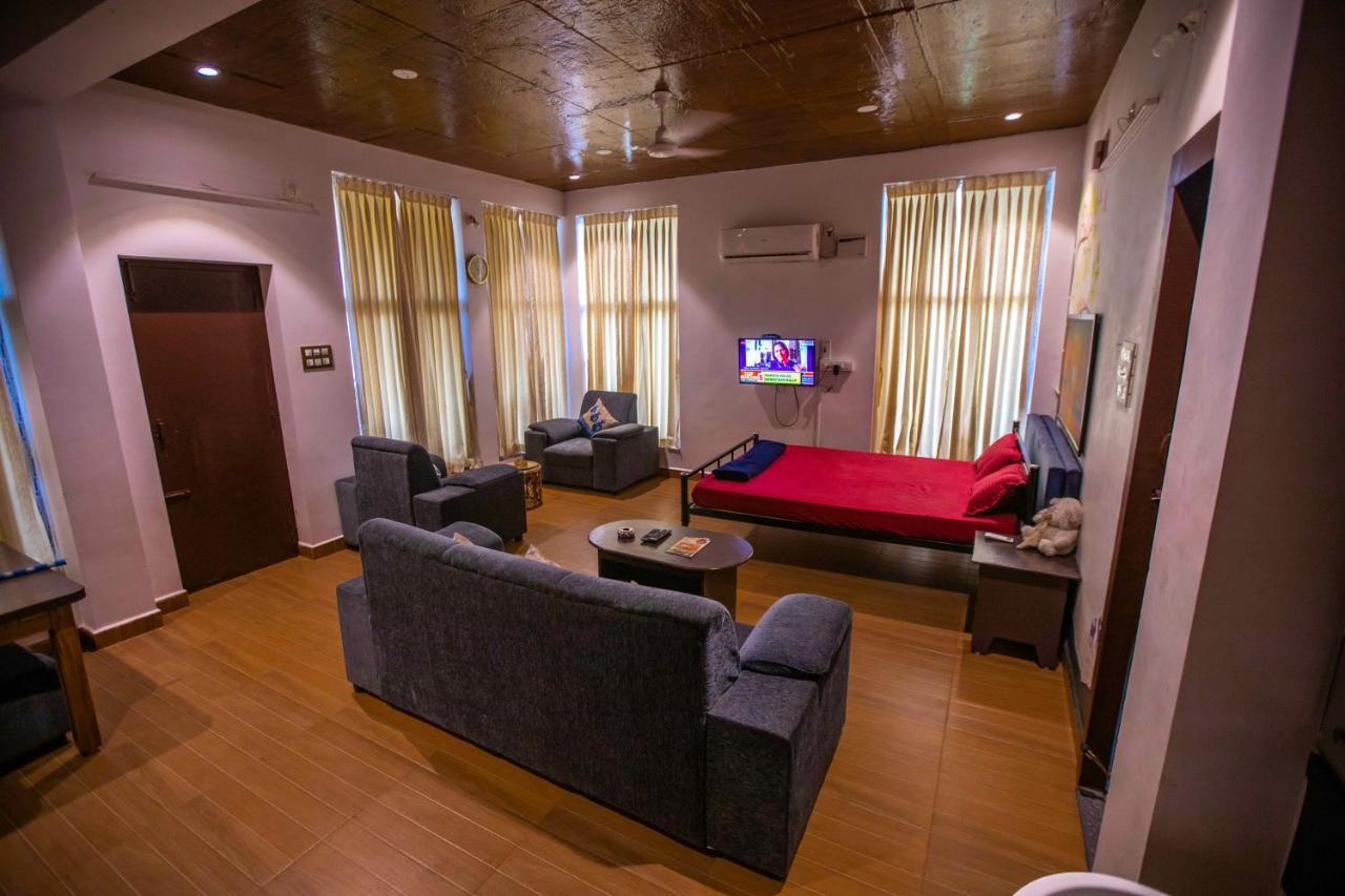 Holiday home Waves House