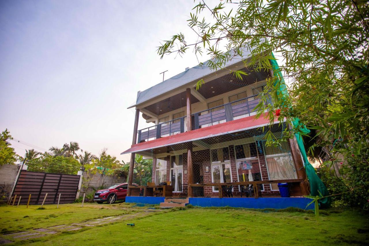 Waves House Holiday home *