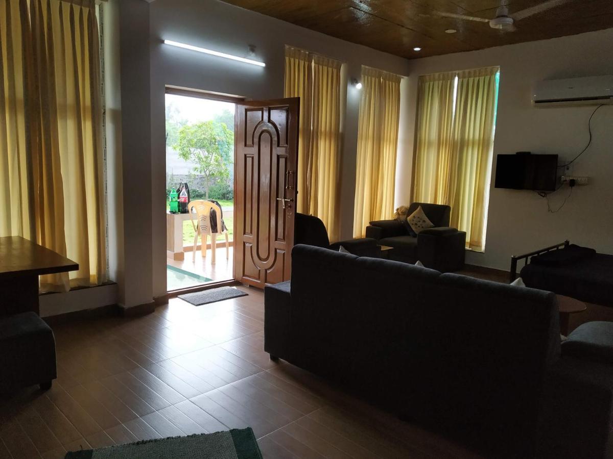 Holiday home Waves House